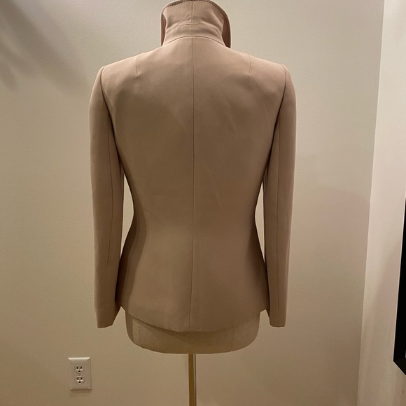 Tahari Womens Tan Blazer w Silver Buttons & Brown Contrast Stitching / Size 6 - Picture 6 of 15